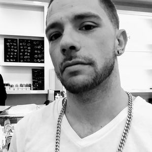 Meet your Posher, Christopher